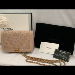 Chanel Wallet on Chain